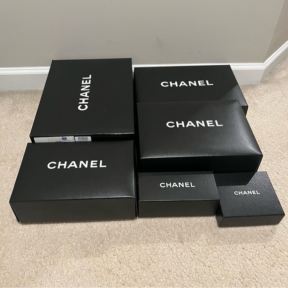 6 Chanel boxes for bag and accessories - Picture 3 of 3